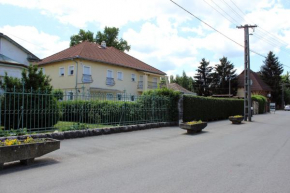 Отель Otto Apartment  Харкань